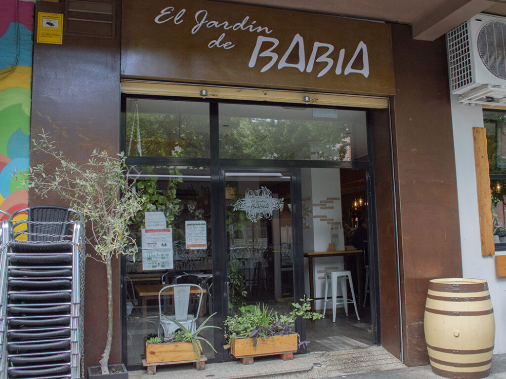 Exterior del restaurante El Jardín de Babia en Talavera de la Reina