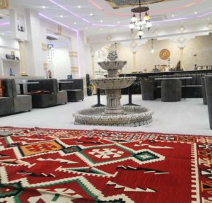 Interior del restaurante El Alma de Siria en Talavera de la Reina