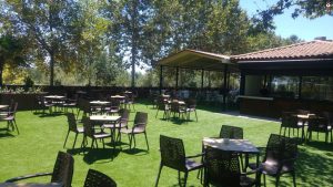 Terraza de La Bombonera en Talavera de la Reina