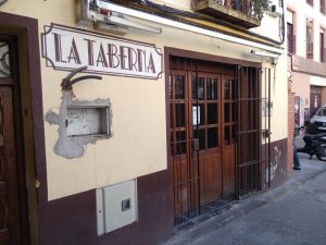 Exterior de la Taberna de Miguel en Talavera de la Reina